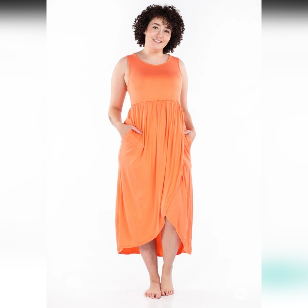 NWT Tulip Dress In Coral By Sweet Legs